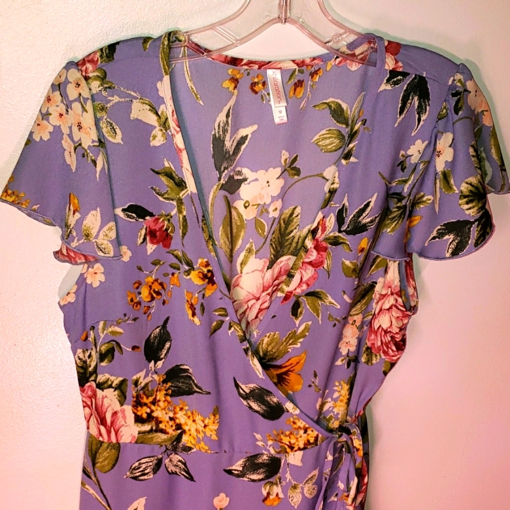 Medium floral light blue dress